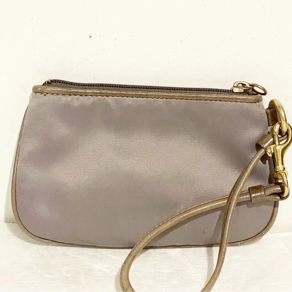 Coach G0871-42032 Gray Satin Wristlet Small‎ Bag Wallet Card Holder